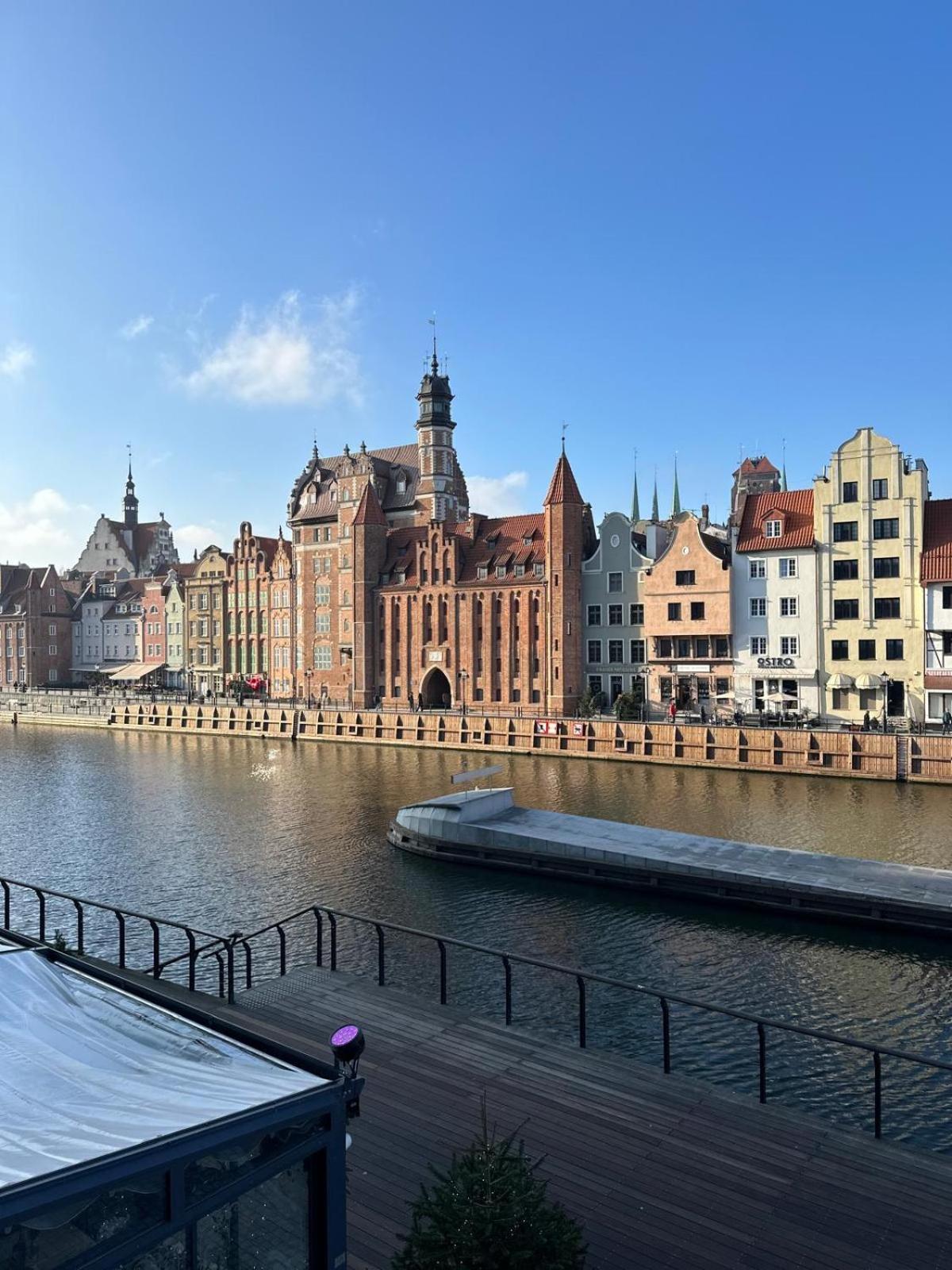 Flatbook - City Center Apartments Granaria Gdańsk Eksteriør billede
